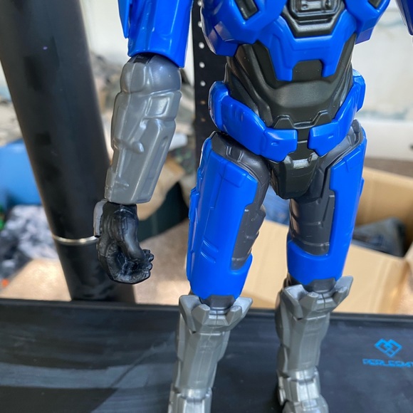 2021 Jazwares Large 12” Halo Infinite Reach Spartan Mark Toy Action Figure Blue - Picture 10 of 10